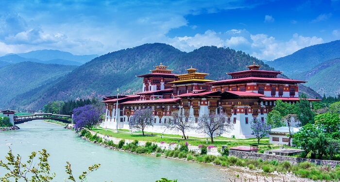 Bhutan Tours & Treks 